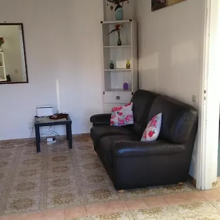 Apartment Apartment *